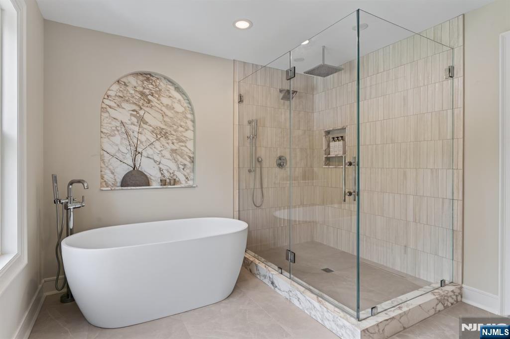 21 Pomona Avenue Property Photo 25