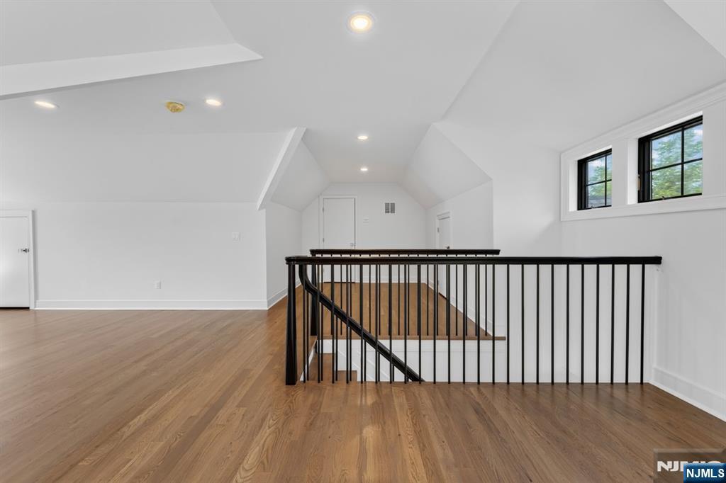 21 Pomona Avenue Property Photo 34