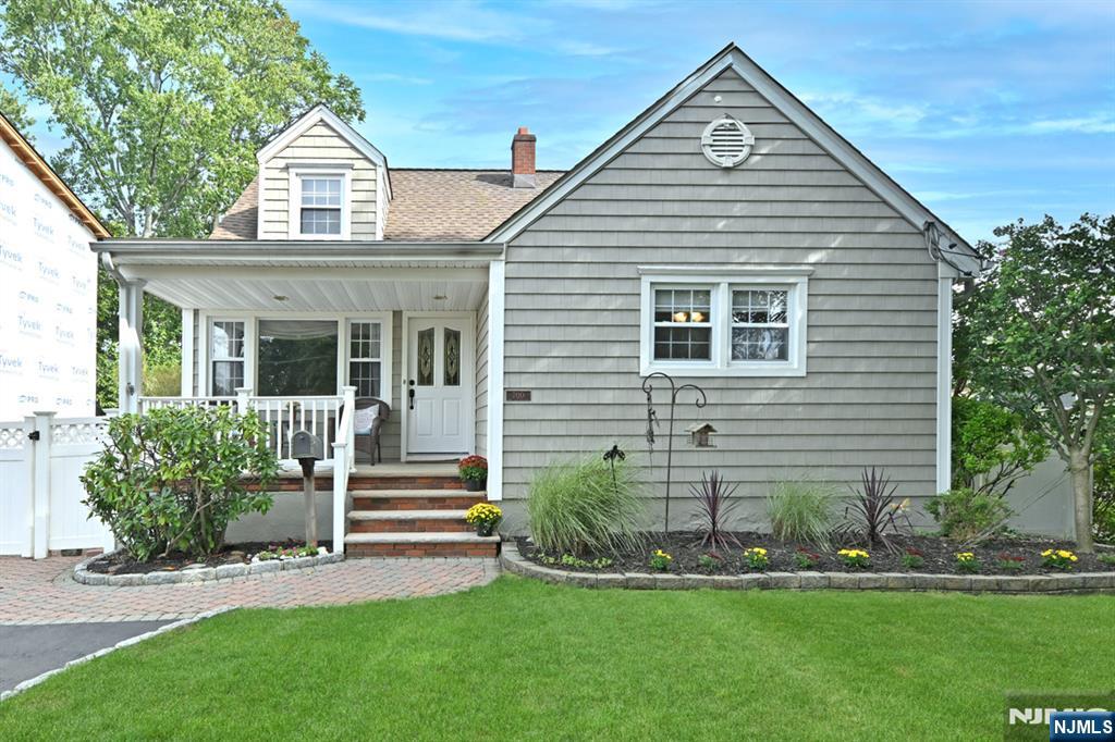 700 Evans Street Property Photo 1