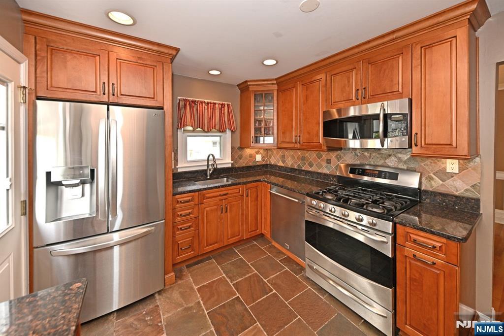 700 Evans Street Property Photo 8