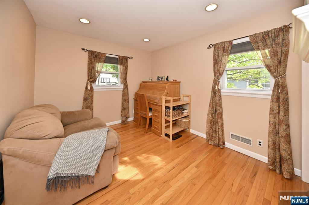 700 Evans Street Property Photo 10