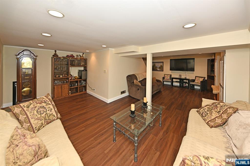 700 Evans Street Property Photo 20