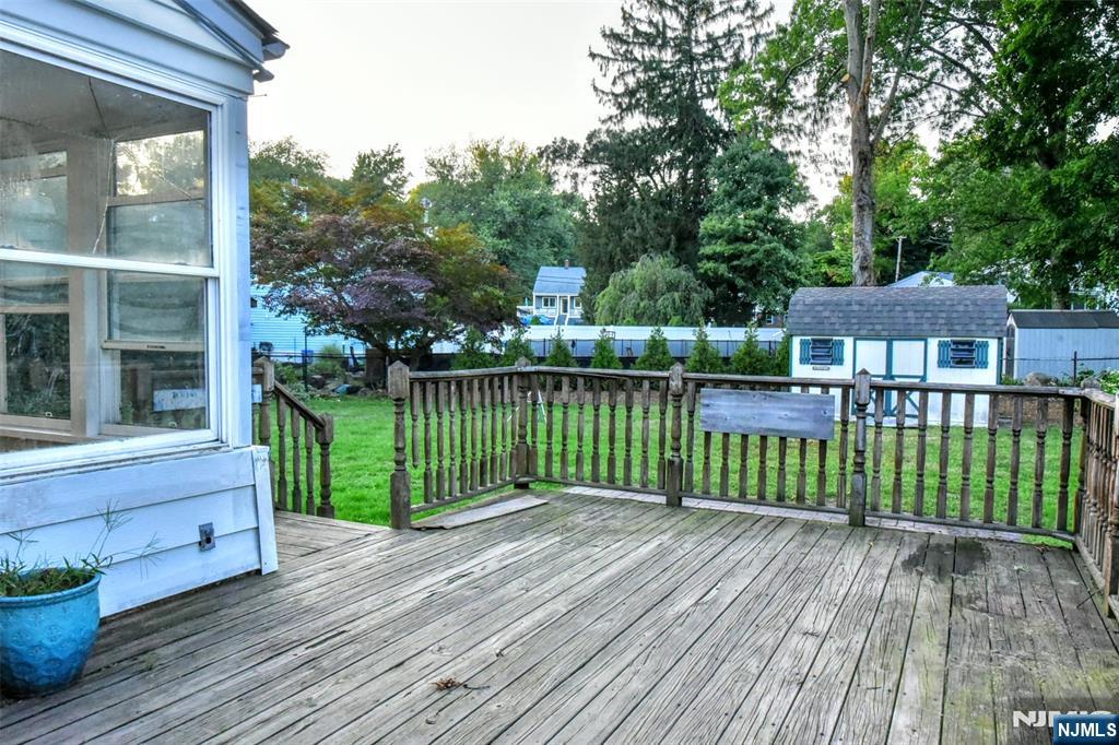 25 Stanley Court Property Photo 23