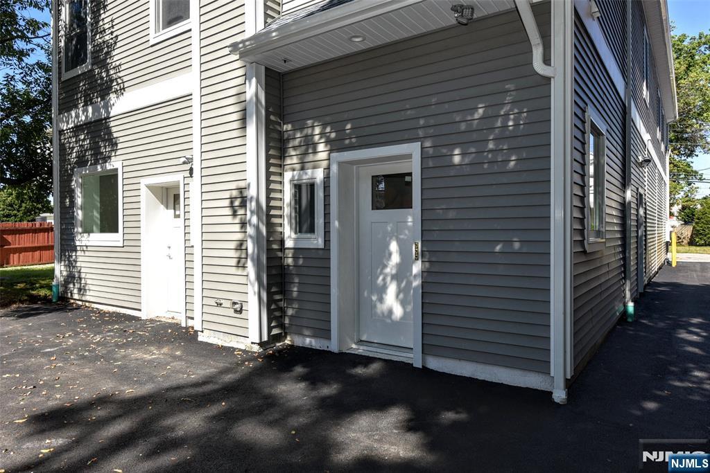 7 Bergen Street 203 Property Photo 2