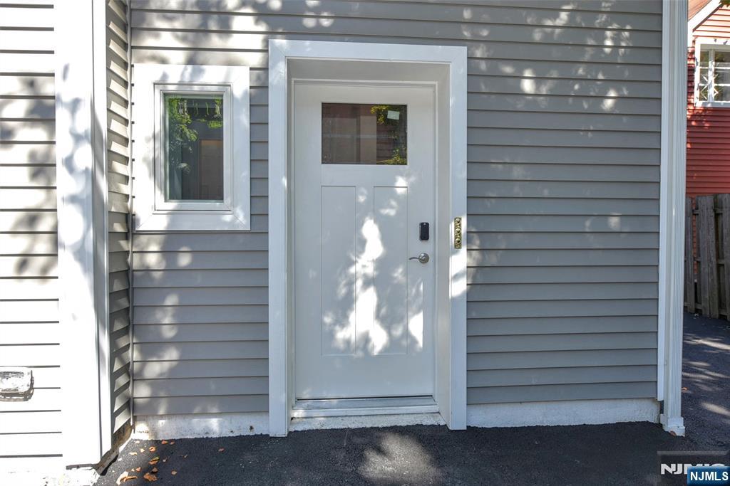 7 Bergen Street 203 Property Photo 3