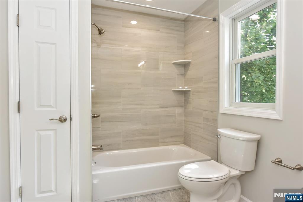 7 Bergen Street 203 Property Photo 23
