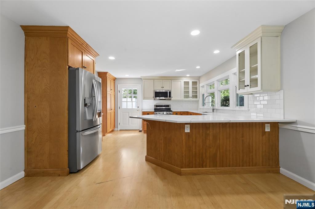 166 Crescent Avenue Property Photo 11