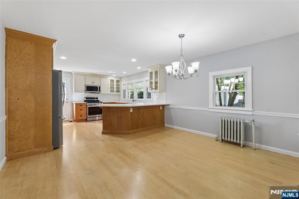 166 Crescent Avenue Property Photo 12