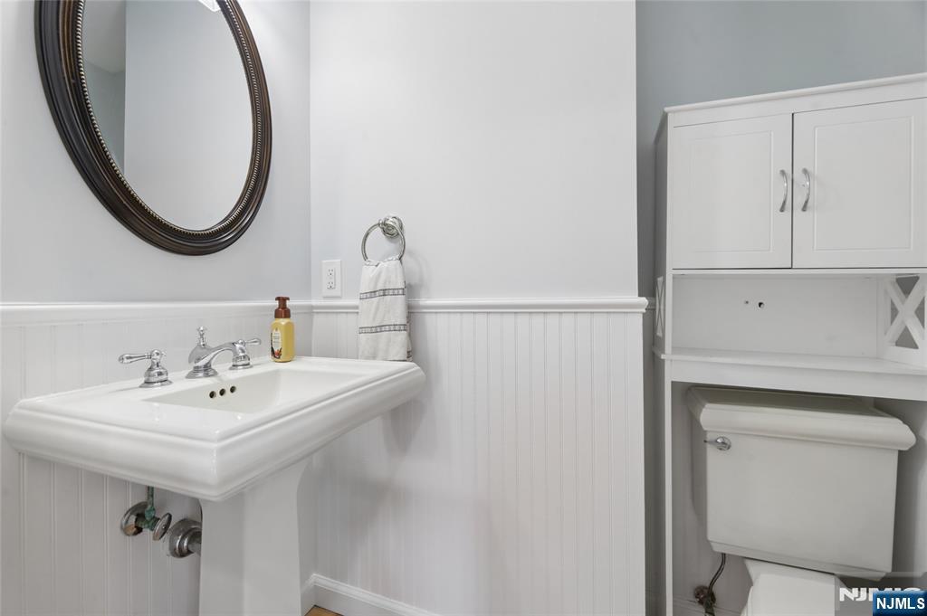 166 Crescent Avenue Property Photo 15