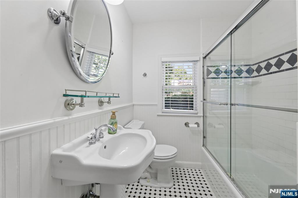 166 Crescent Avenue Property Photo 18