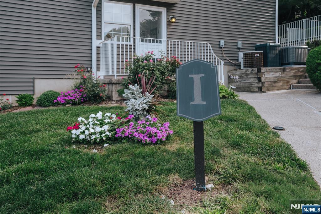 20 S Midland Avenue I2 Property Photo 4