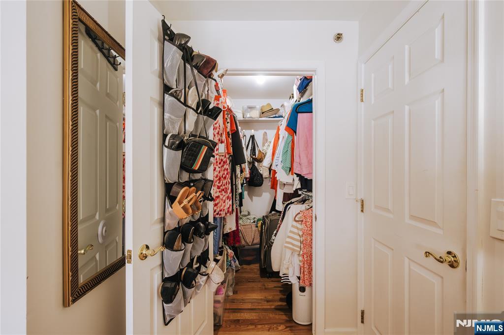 20 S Midland Avenue I2 Property Photo 25