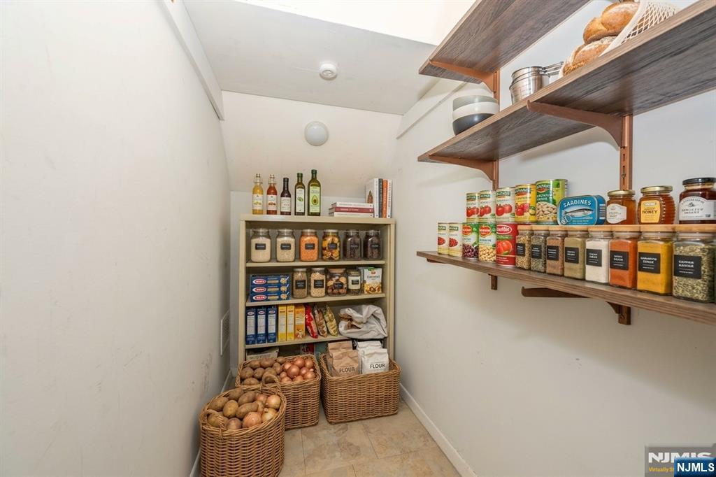 68 Regency Park Property Photo 7