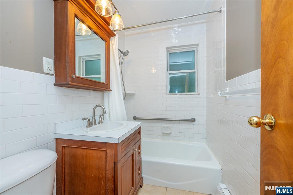 68 Regency Park Property Photo 13