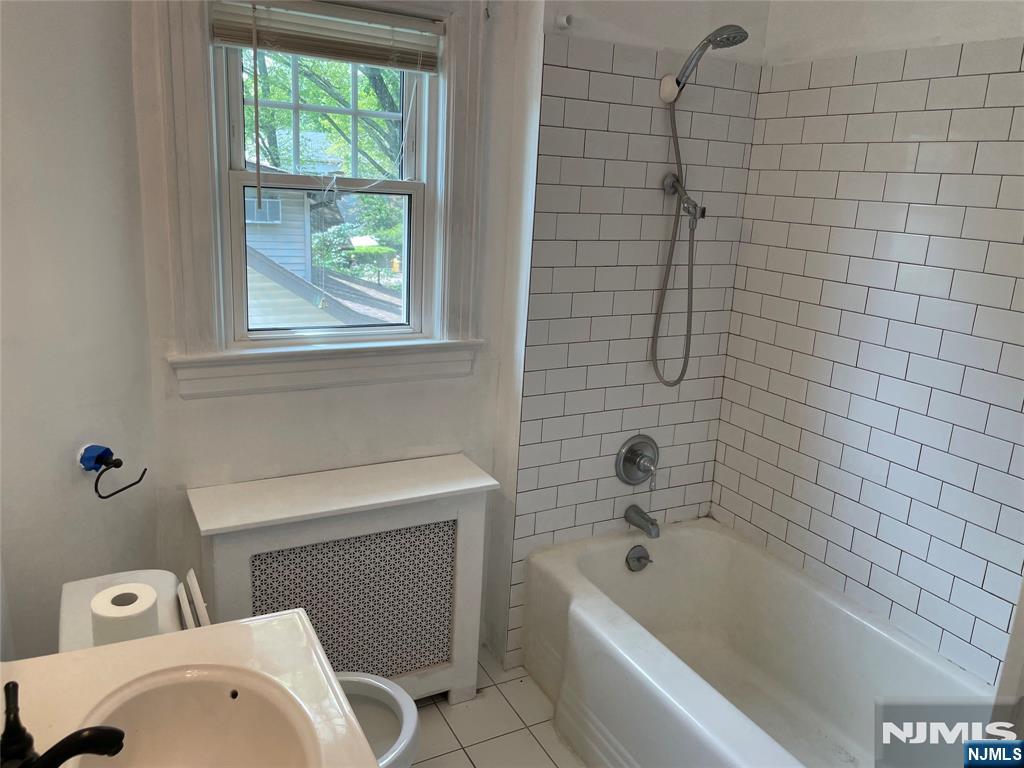 222 Glen Avenue Floor 2 Property Photo 7