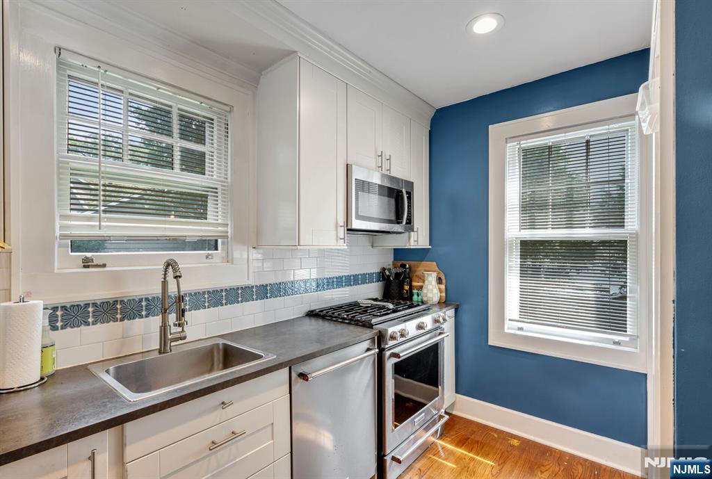 19 Christopher Place Property Photo 16
