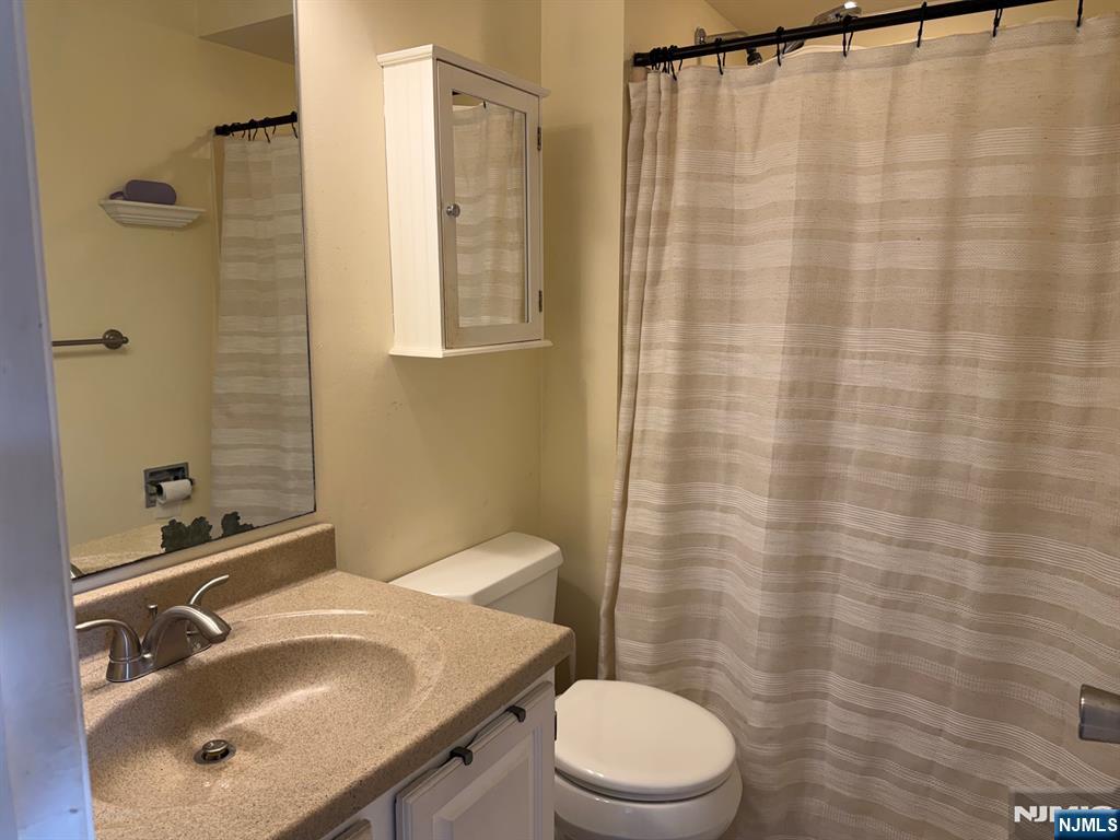 321 Ringwood Avenue Property Photo 14