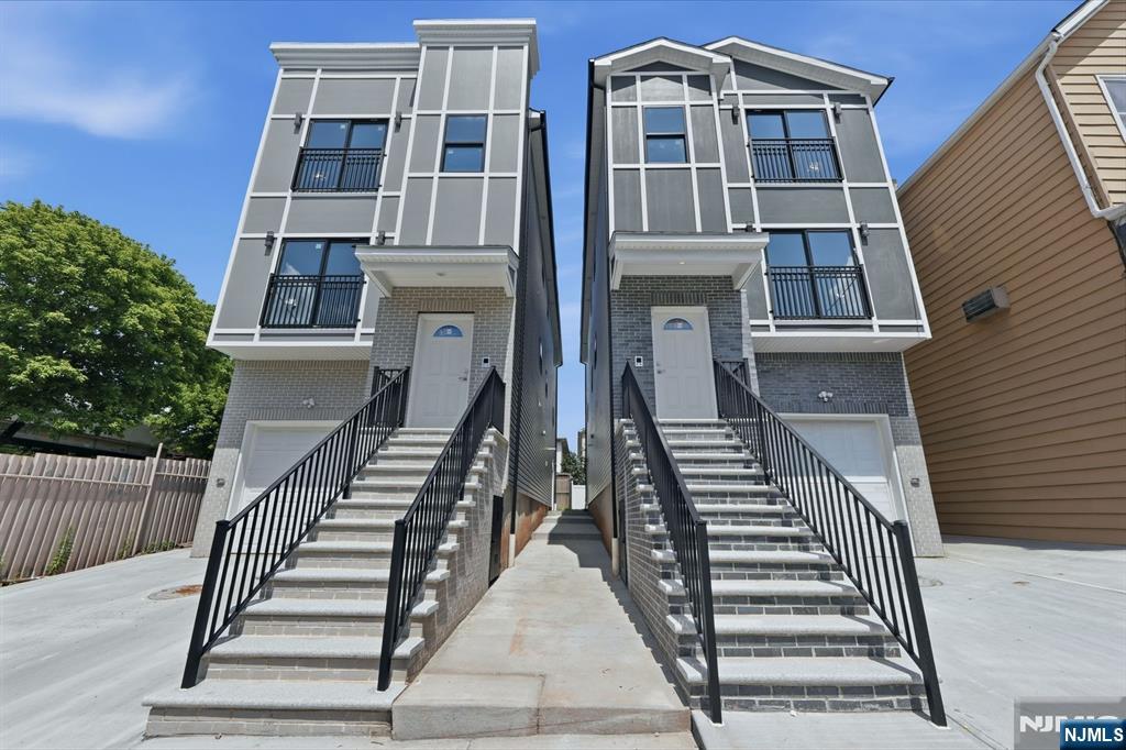 339 Court Street Property Photo 1