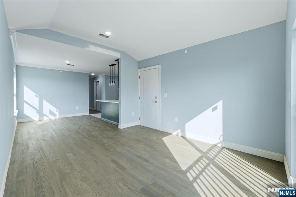 339 Court Street Property Photo 25