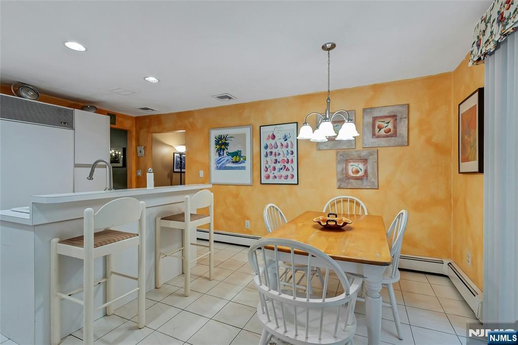 15 Colonial Road Property Photo 18