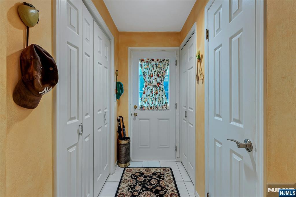 15 Colonial Road Property Photo 19