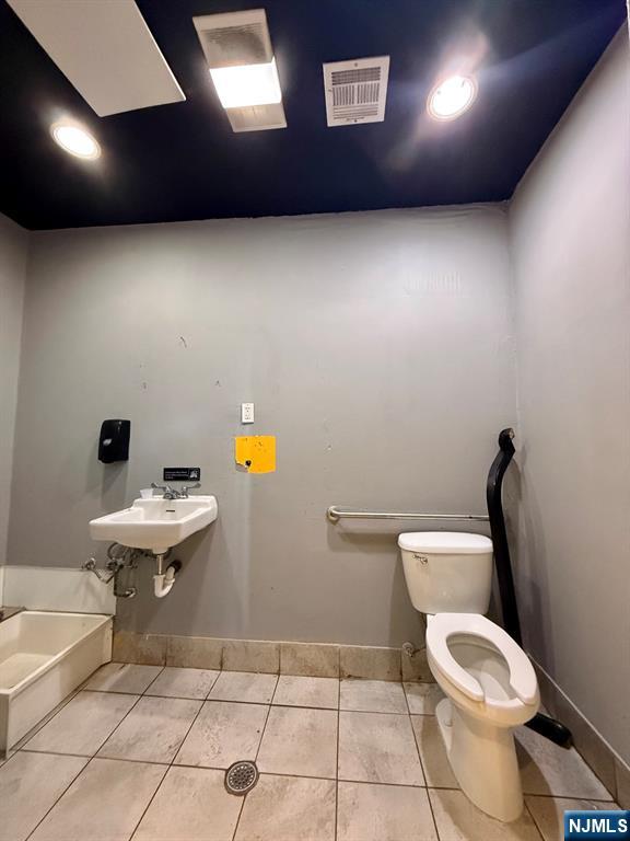 534 Kearny Avenue Store Right Property Photo 15