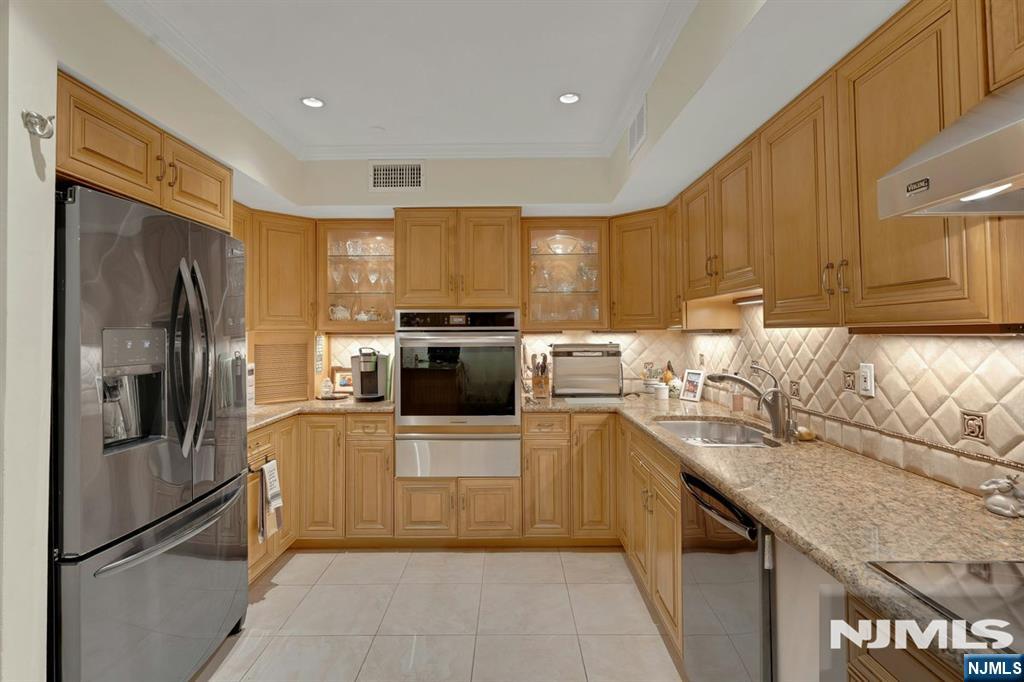 2 Eliot Court Property Photo 8