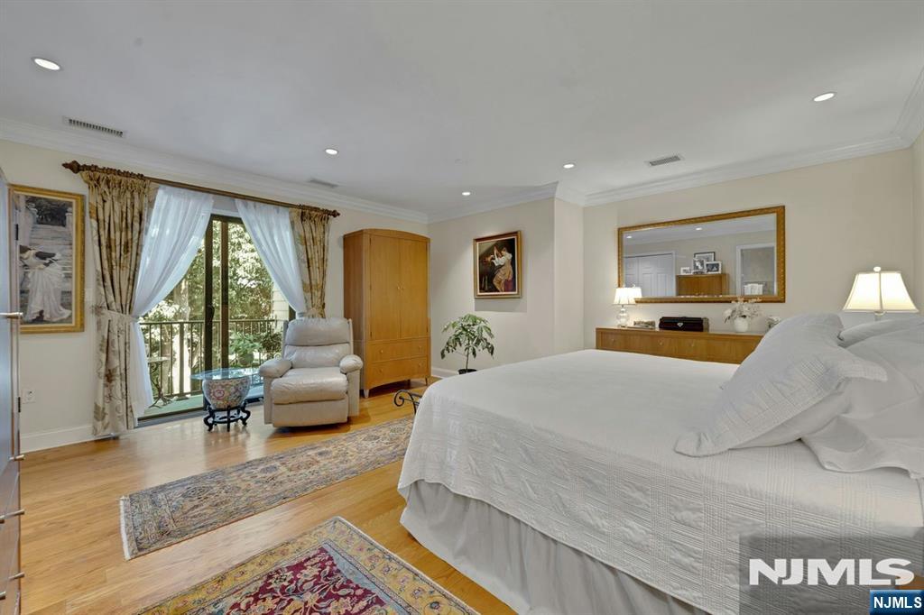 2 Eliot Court Property Photo 16