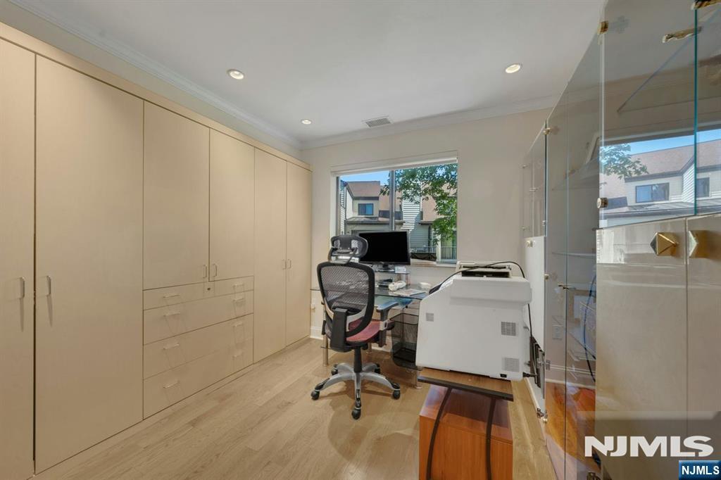 2 Eliot Court Property Photo 19