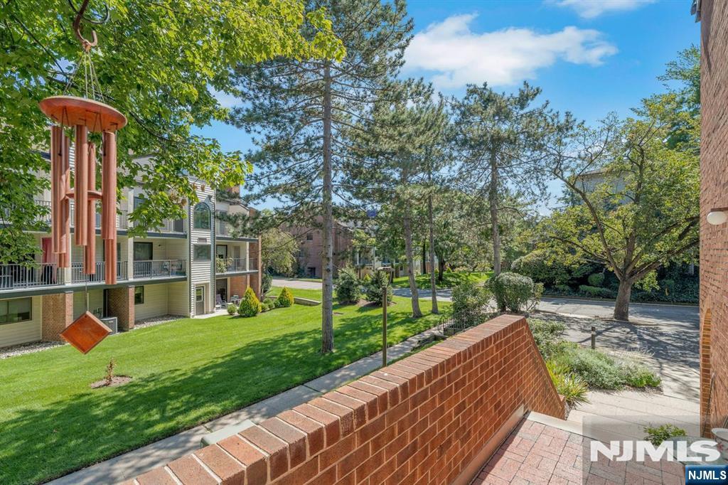 2 Eliot Court Property Photo 23