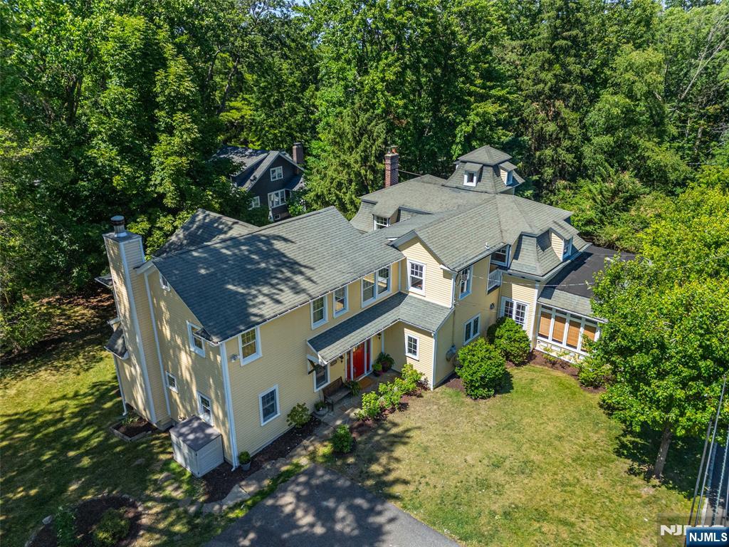 181 Sunset Avenue Property Photo 1