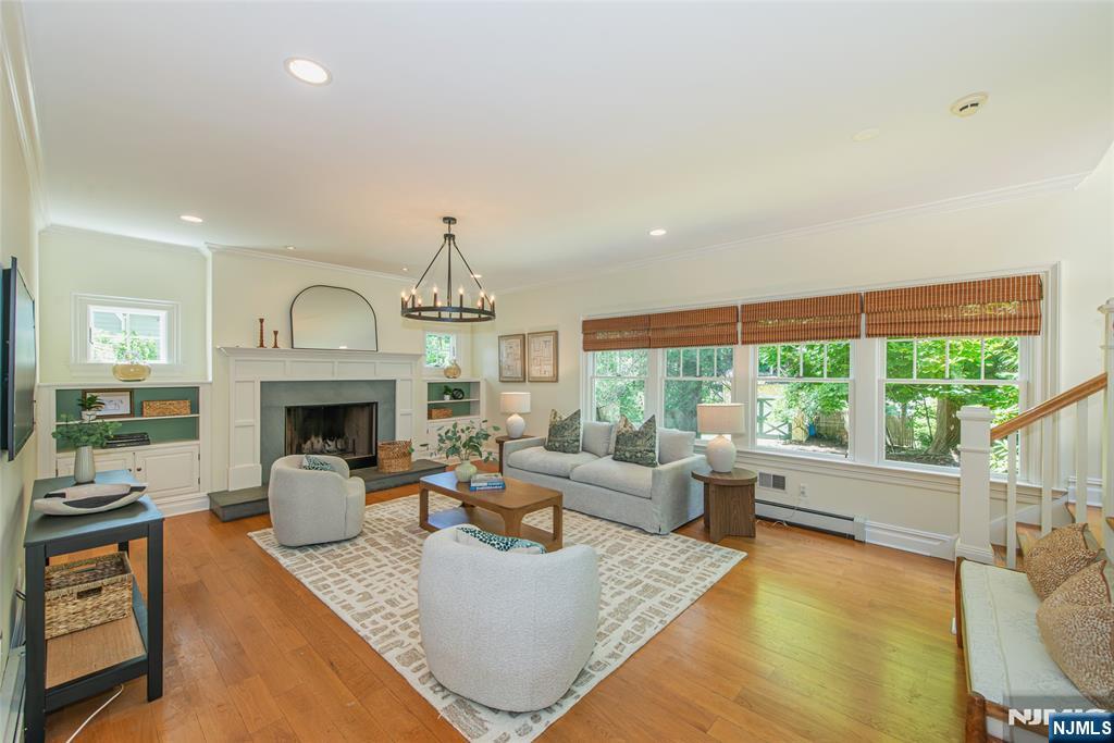 181 Sunset Avenue Property Photo 4