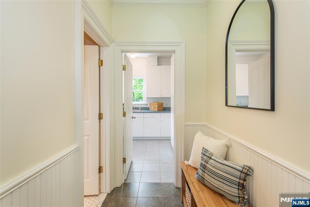 181 Sunset Avenue Property Photo 7