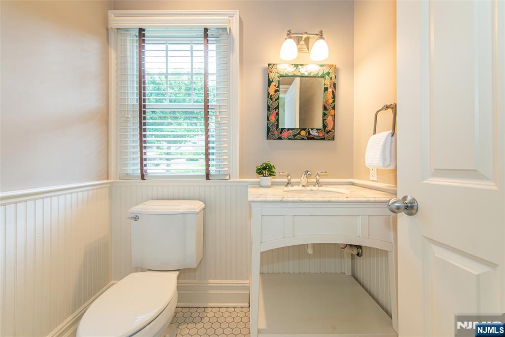 181 Sunset Avenue Property Photo 8