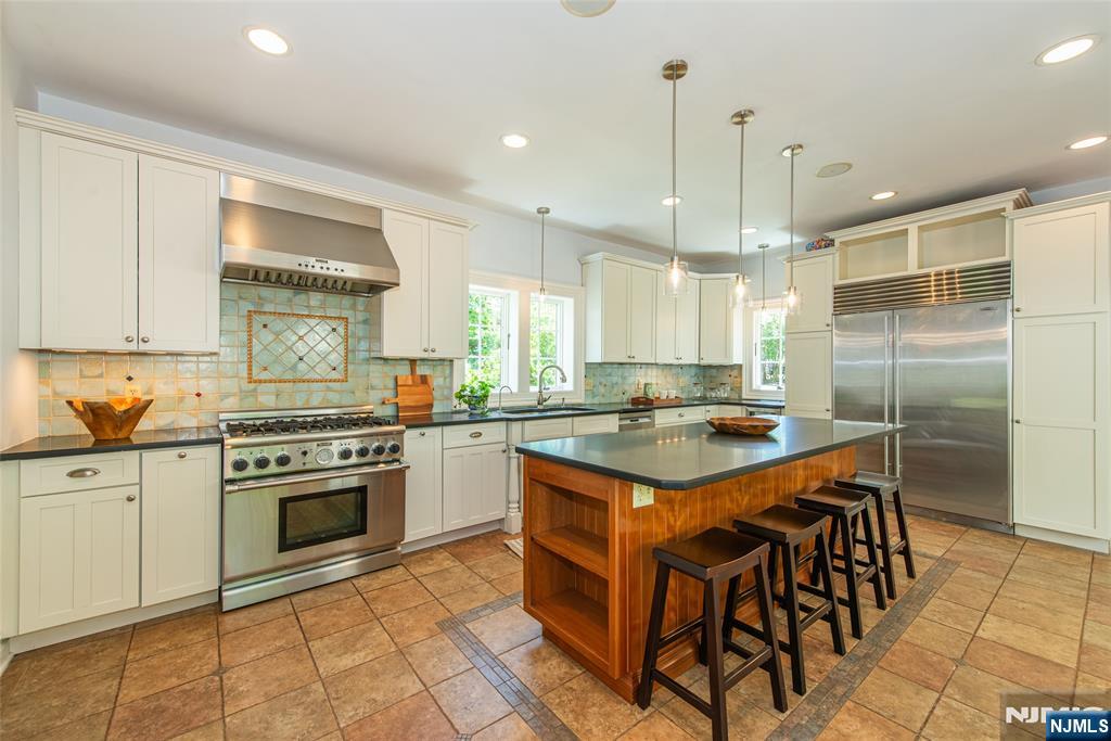 181 Sunset Avenue Property Photo 21