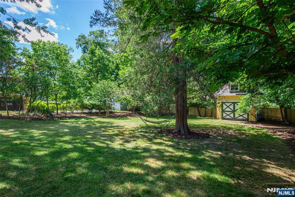 181 Sunset Avenue Property Photo 40