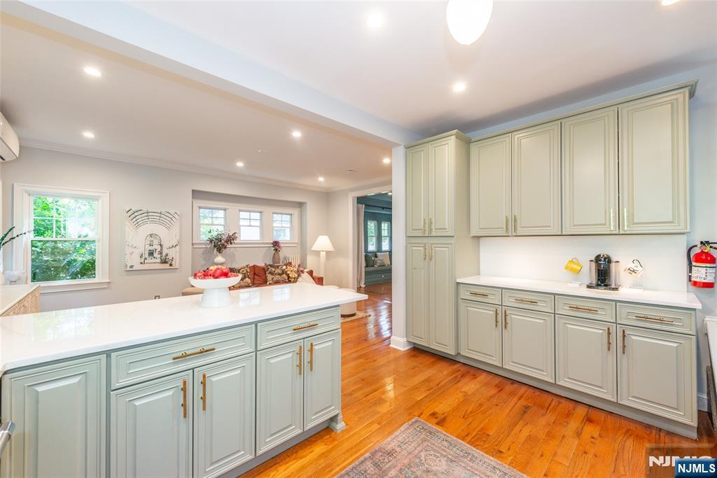 85 Evergreen Avenue Property Photo 12