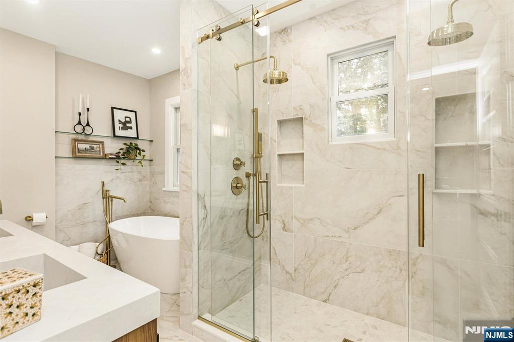 26 Appleton Place Property Photo 30