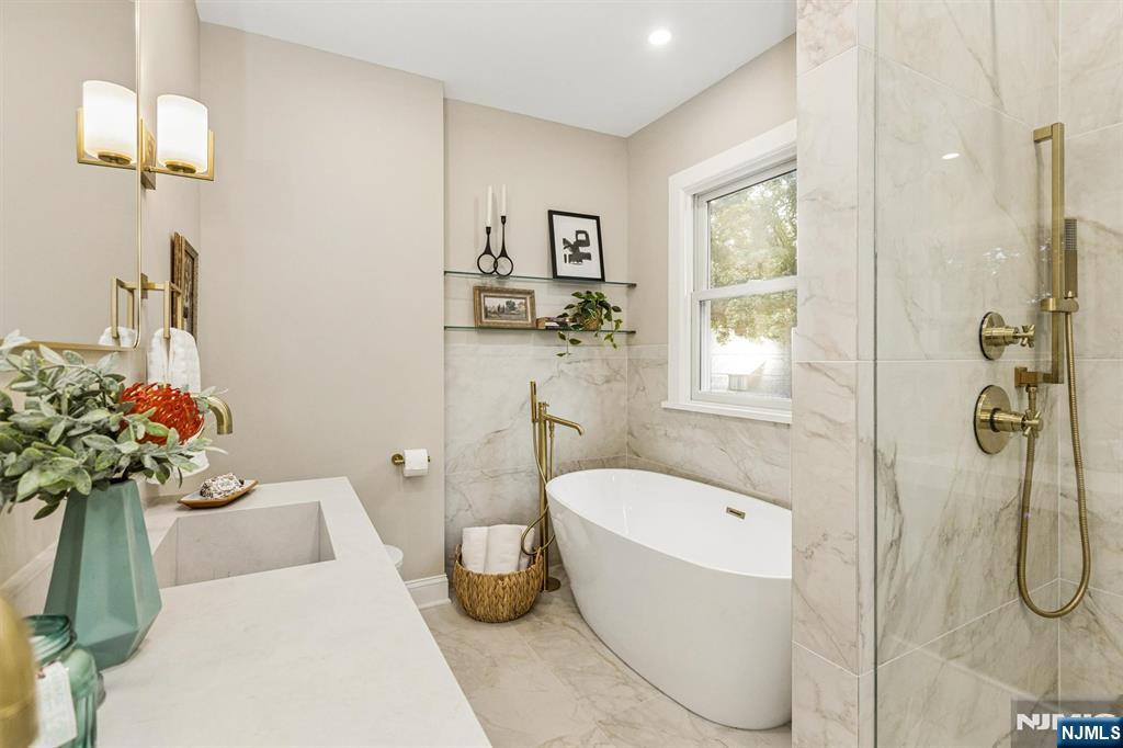 26 Appleton Place Property Photo 31