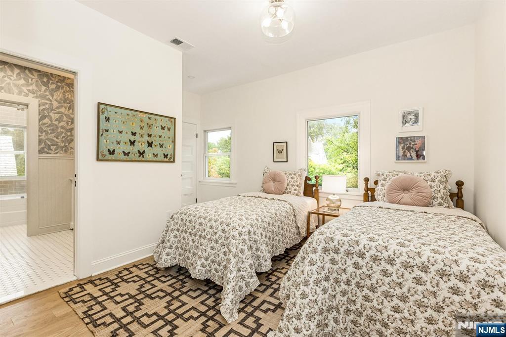 26 Appleton Place Property Photo 40