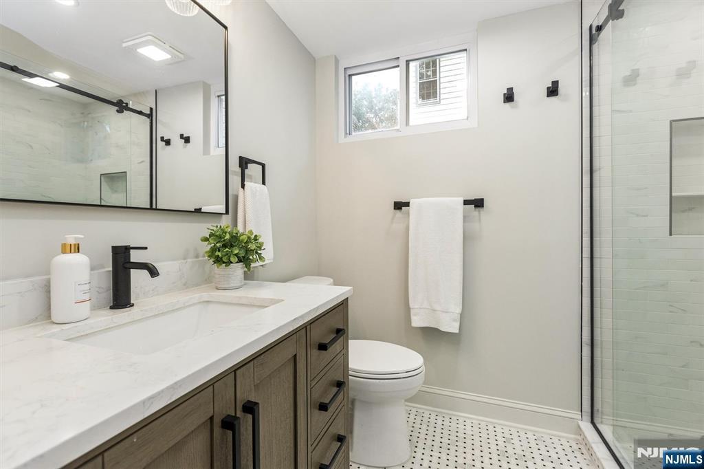 26 Appleton Place Property Photo 44