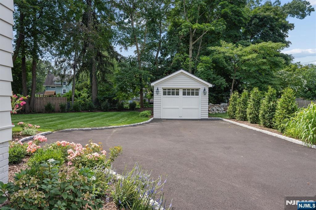 26 Appleton Place Property Photo 50