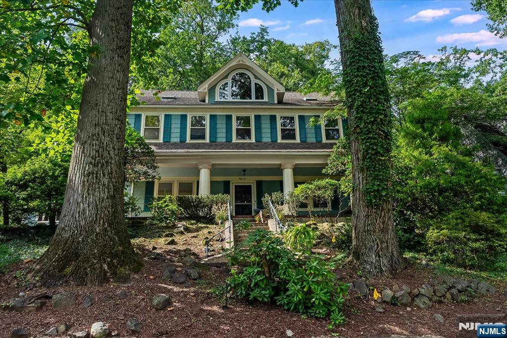 52 Warfield Street Property Photo 1