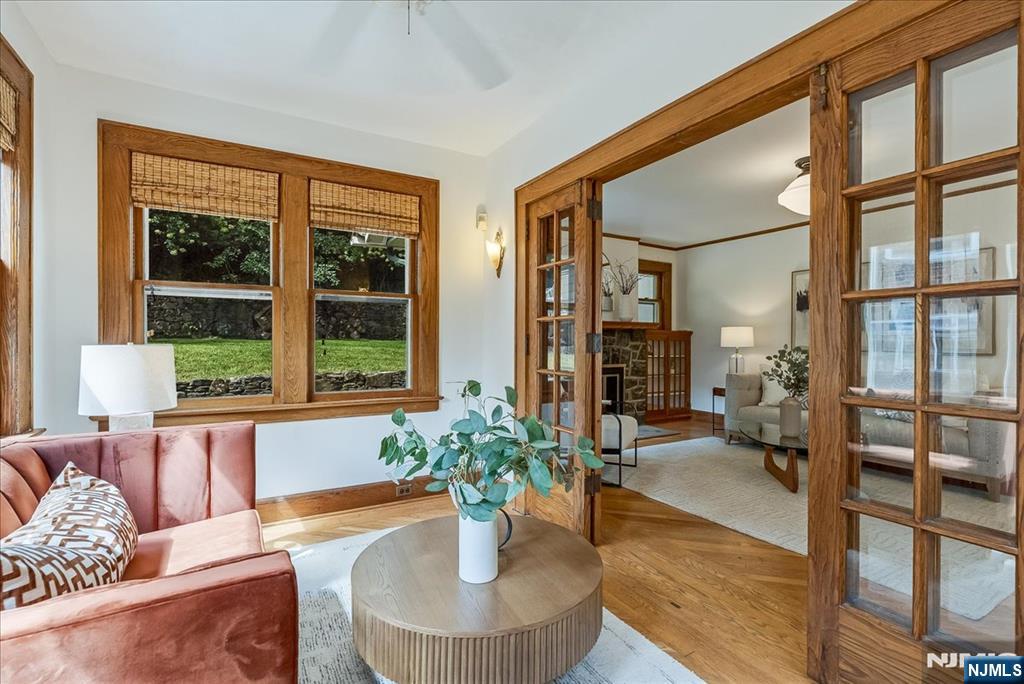 52 Warfield Street Property Photo 11