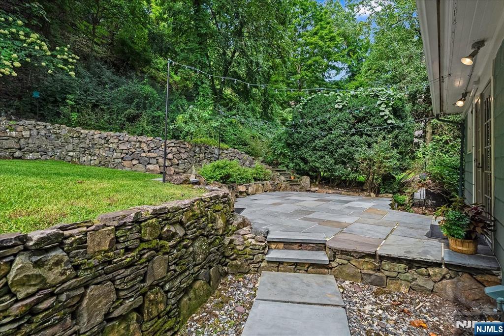 52 Warfield Street Property Photo 37