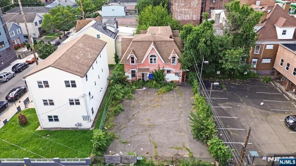 168-170 Carroll Street Property Photo 2