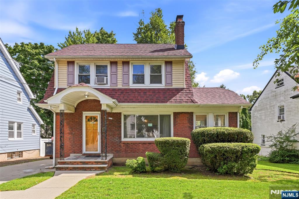 1481 Endicott Terrace Property Photo 1
