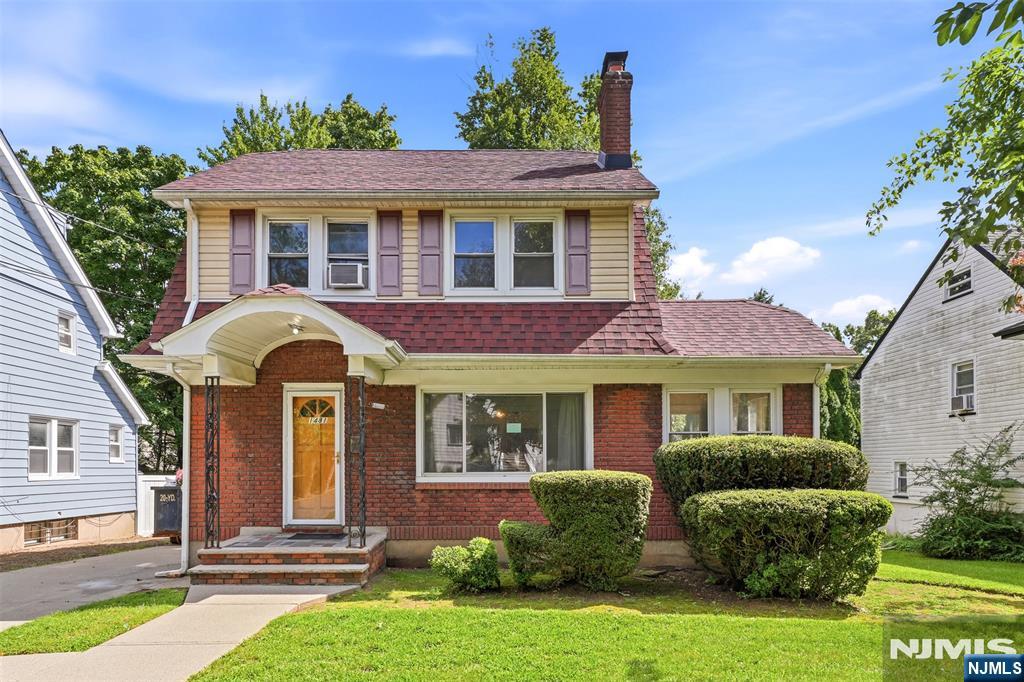 1481 Endicott Terrace Property Photo 1