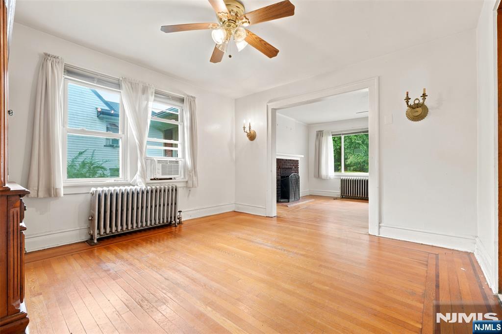 1481 Endicott Terrace Property Photo 8