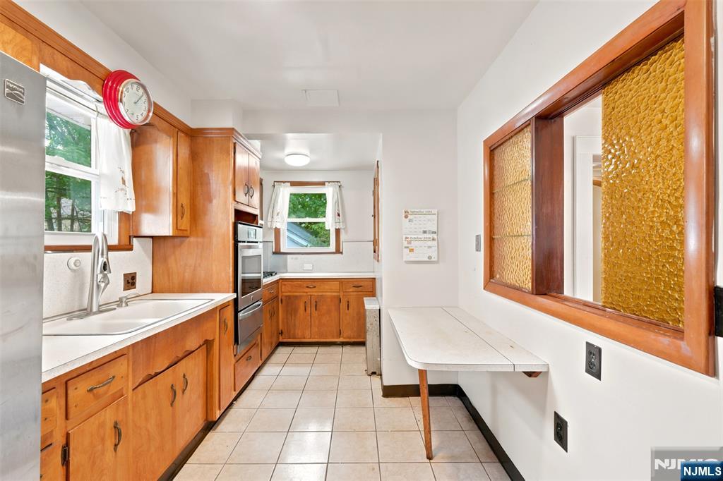 1481 Endicott Terrace Property Photo 10